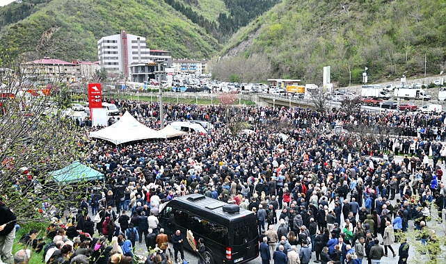 KUZEYİN OĞLU VOLKAN KONAK, SEVENLERİNİN GÖZYAŞLARI EŞLİĞİNDE UĞURLANDI