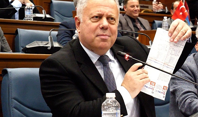 ZORLU, SU FATURALARINDAKİ ‘MAHKEME KARARI’ YAZISINA TEPKİ GÖSTERDİ