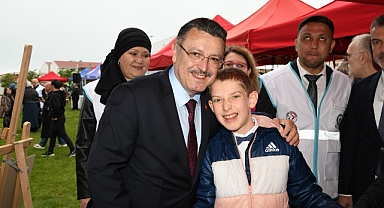 BAŞKAN GENÇ: ÖZEL BİREYLERİMİZ HER ZAMAN ÖNCELİĞİMİZDİR
