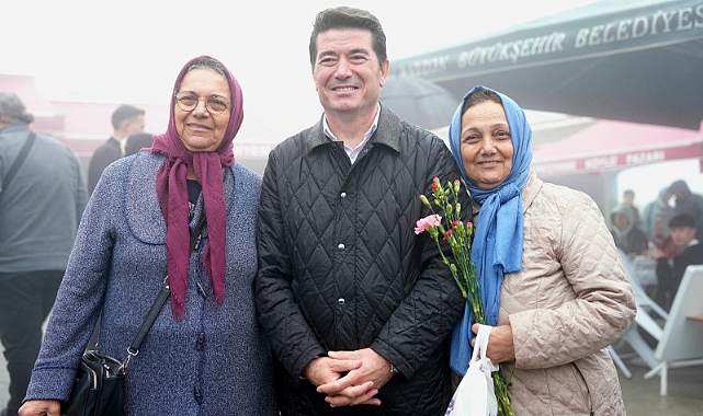 BAŞKAN KAYA, EMEKÇİ KADINLARIN ANNELER GÜNÜ’NÜ KUTLADI 