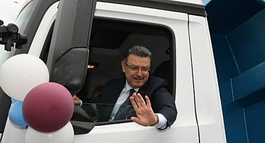BÜYÜKŞEHİR BELEDİYESİ 15 YENİ ARACI FİLOSUNA KATTI