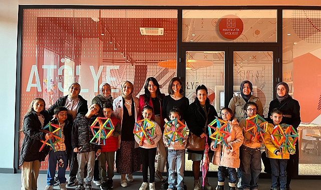 BÜYÜKŞEHİR’DEN ANNELER GÜNÜ’NE BİLİM DOLU KUTLAMA