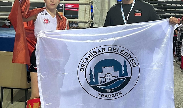 ORTAHİSAR BELEDİYESİ SPORCULARI, KİCK BOKS DÜNYA KUPASI’NDA ÇİFTE ALTIN KAZANDI