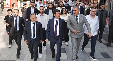 BAŞKAN KAYA, ESNAFLARLA BAYRAMLAŞTI