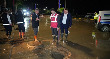 BAŞKAN KAYA: “ORTAHİSAR’IMIZDA AFETİN YARALARINI SARMAK İÇİN ÇALIŞIYORUZ”