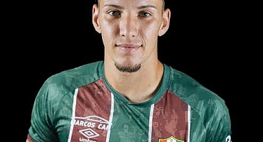 Sağ Beke Son Aday Travassos