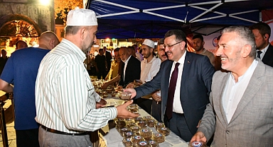 BÜYÜKŞEHİR’DEN ŞEHİTLER İÇİN AŞURE VE LOKMA İKRAMI