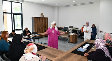 HUZUREVİ SAKİNLERİ HÜNERLERİNİ GÖSTERDİ