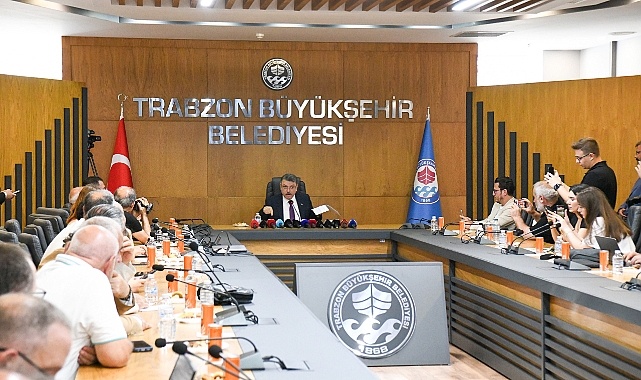 ÖZGÜR ÖZEL TRABZON'DAN ÖZÜR DİLEMELİDİR