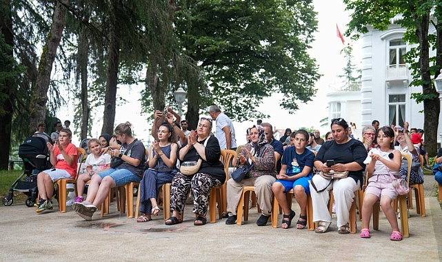 ATATÜRK’ÜN SEVDİĞİ ŞARKILAR KÖŞK’TE YANKILANIYOR