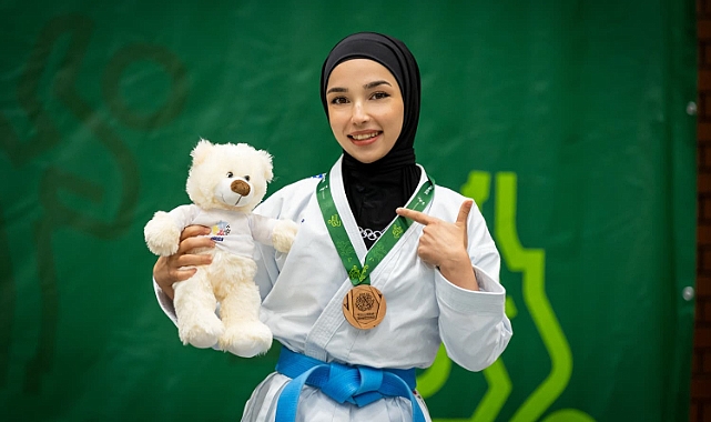 BÜYÜKŞEHİR SPORCUSU KEYDANUR AVRUPA ÜÇÜNCÜSÜ 