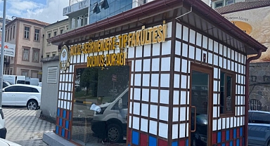 BÜYÜKŞEHİR, TAKSİ VE DOLMUŞ DURAKLARINI YENİLİYOR