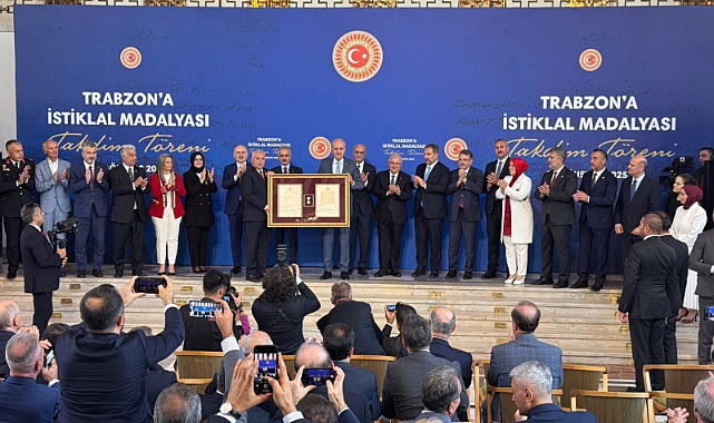 "TRABZONLULARIN GÖĞSÜNDE İLELEBET ONURLA TAŞINACAKTIR"