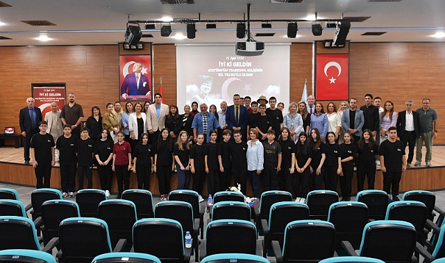 ATATÜRK’ÜN TRABZON’A GELİŞİNİN 101. YIL DÖNÜMÜNDE, ‘ATATÜRK TRABZON’DA’ BELGESELİ GÖSTERİLDİ