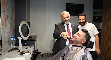 BAŞKAN BİLGİN VATANDAŞLA SIKI DİYALOGDA