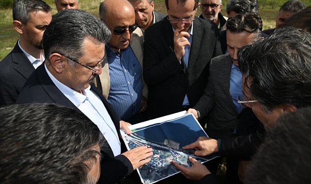 Başkan Genç ve Milletvekili Şen'den akçaabat çıkarması