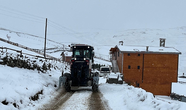 BÜYÜKŞEHİR BELEDİYESİ’NİN KAR MESAİSİ BAŞLADI