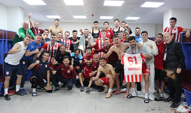 KIRMIZI - BEYAZLILAR ZİRVE YOLUNDA EMİN ADIMLARLA YÜRÜYOR SEBAT GENÇLİK PAZARSPOR'U RAHAT GEÇTİ