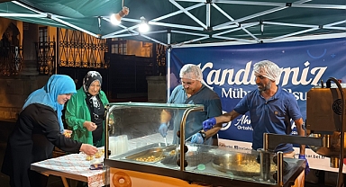 ORTAHİSAR BELEDİYESİ MEVLİD KANDİLİNDE LOKMA VE HELVA İKRAMI YAPTI