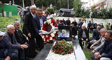 Kadir Özcan kabri başında anıldı