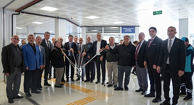 ORTAHİSAR BELEDİYESİ’NDEN GÖRME ENGELLİLER GÜNÜ'NDE ANLAMLI ETKİNLİK GÖRME ENGELLİ 20 BİREYE, BEYAZ BASTON HEDİYE EDİLDİ