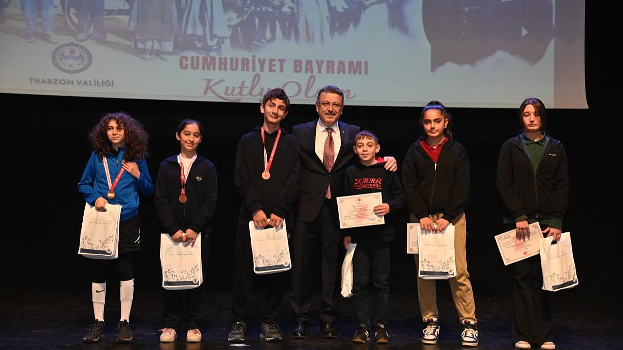 TRABZON’DA CUMHURİYET BAYRAMI COŞKUSU