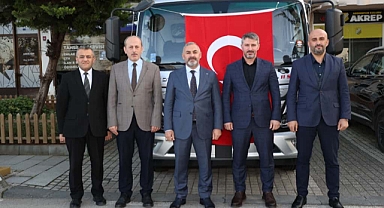 ARSİN’DE ARAÇ  FİLOSU GÜÇLENİYOR 