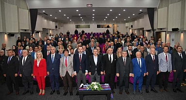 BAŞKAN GENÇ: “GAZETECİLİK DEMOKRASİNİN DÖRDÜNCÜ GÜCÜDÜR”