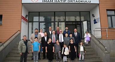 BAŞKAN GENÇ’TEN ÖĞRENCİLERE OYUN SAHASI MÜJDESİ