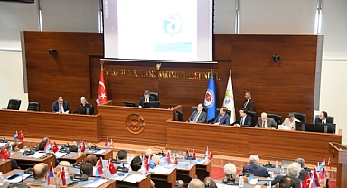 BAŞKAN GENÇ TİSKİ'NİN YATIRIMLARINI ANLATTI