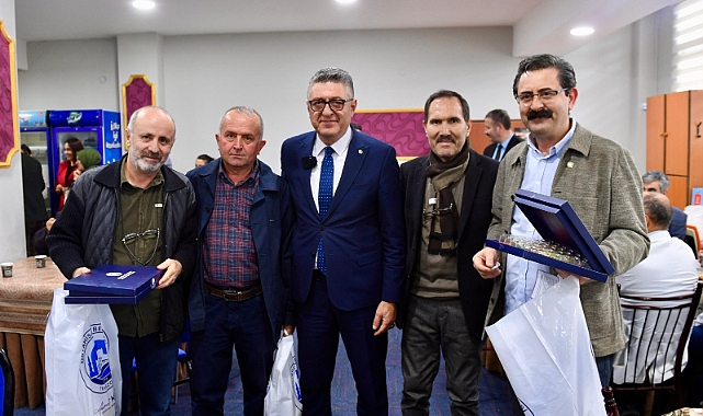 BAŞKAN YARDIMCISI ARSLAN’DAN OKULLARA ‘ÖĞRETMENLER GÜNÜ’ ZİYARETİ 