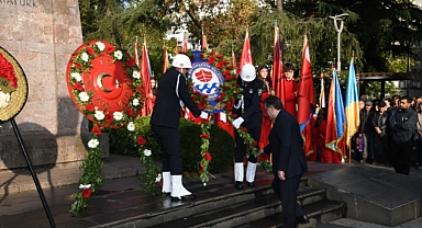 BÜYÜK ÖNDER ATATÜRK TRABZON’DA TÖRENLE ANILDI