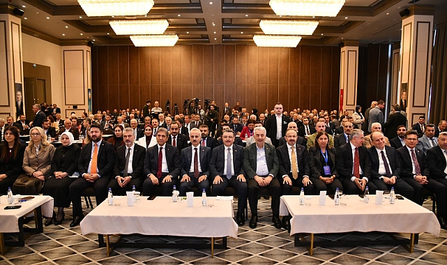 “CUMHURBAŞKANIMIZI YENİDEN SEÇTİRMEK BOYNUMUZUN BORCUDUR”