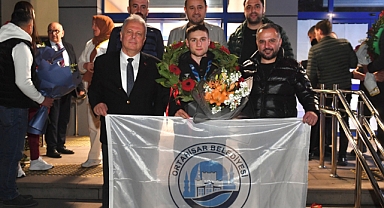 TRABZON’UN ŞAMPİYONLARINA GÖRKEMLİ KARŞILAMA