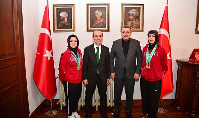 BAŞKAN GENÇ, ŞAMPİYONLARI AĞIRLADI