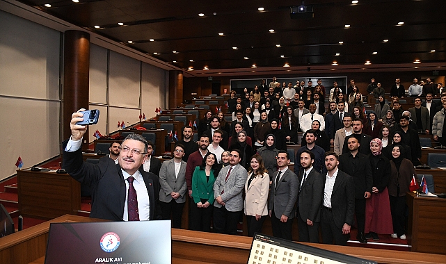 BAŞKAN GENÇ’TEN ÖĞRENCİLERE YENİ YIL MÜJDESİ