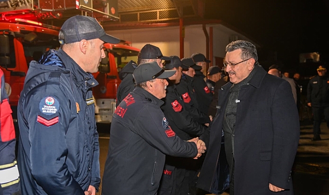 BAŞKAN GENÇ’TEN YILBAŞINDA GÖREV YAPAN PERSONELE ZİYARET