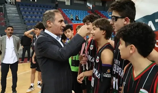 Trabzon'un şampiyonu Ender Karşıyaka!