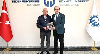 Trabzonspor’un efsane futbolcusu Engin Çınar’dan KTÜ Rektörü Çuvalcı’ya ziyaret