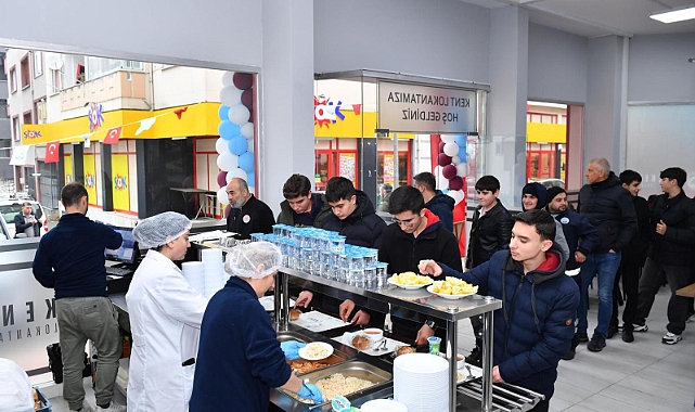 ZORLU: “KENT LOKANTALARI ESNAFLA REKABET ETMİYOR, SOSYAL DENGELERİ KORUYOR”