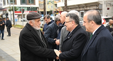 BAŞKAN GENÇ ARAKLI’DA ESNAF VE VATANDAŞI DİNLEDİ