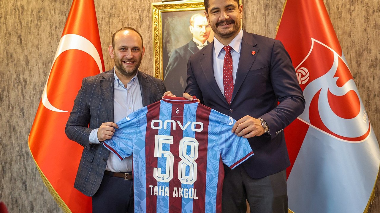 Güreş Federasyonu Başkanı Taha Akgül’den Kulübümüze Ziyaret