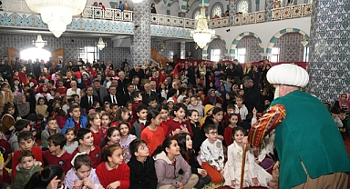 BAŞKAN GENÇ ÇARŞIBAŞI’NDA VATANDAŞLARLA BULUŞTU