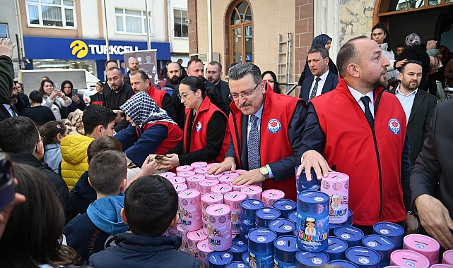 BAŞKAN GENÇ, VAKFIKEBİR’DE GÖNÜLLERE DOKUNDU