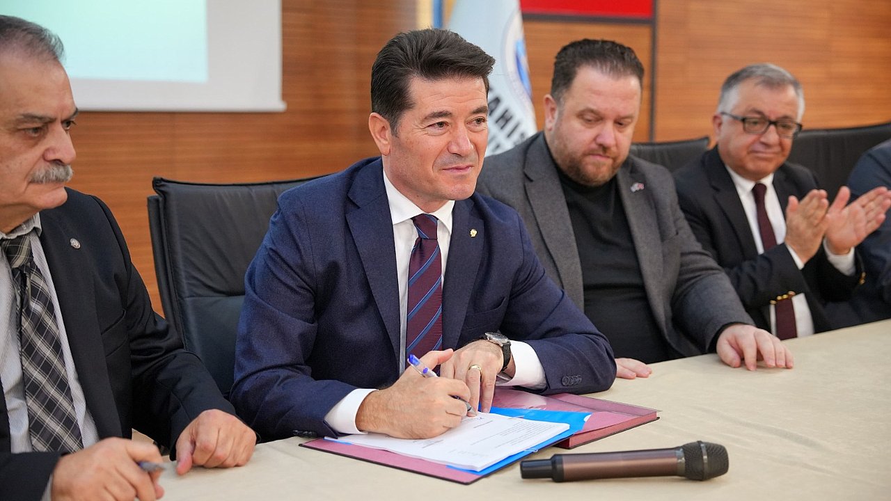 BAŞKAN KAYA, ÇALIŞANLARIN YÜZÜNÜ GÜLDÜRDÜ