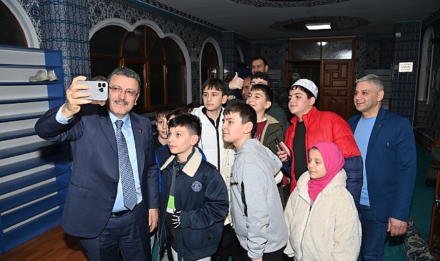 BÜYÜKŞEHİR RAMAZAN’I ÇOCUKLAR İÇİN ŞÖLENE ÇEVİRDİ