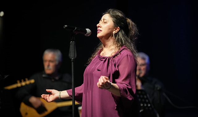 TRABZON’DA TÜRK HALK MÜZİĞİ RÜZGARI ESTİ