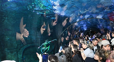 TÜNEL AKVARYUM’DA SU BALESİ GÖSTERİSİ, 14 ŞUBAT SEVGİLİLER GÜNÜ’NE HEYECAN KATTI