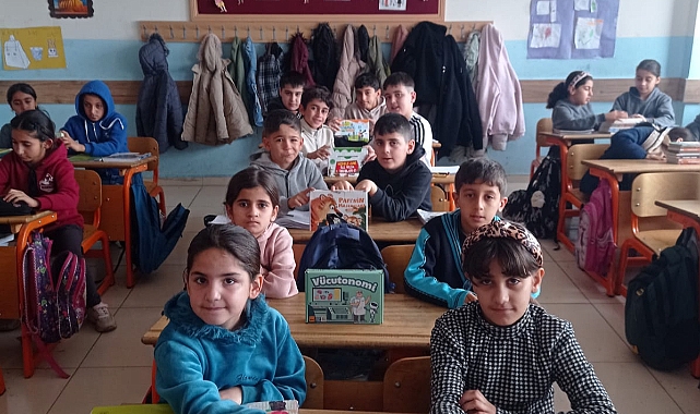 ARSİN BELEDİYESİ GÖNÜL KÖPRÜSÜ KURDU