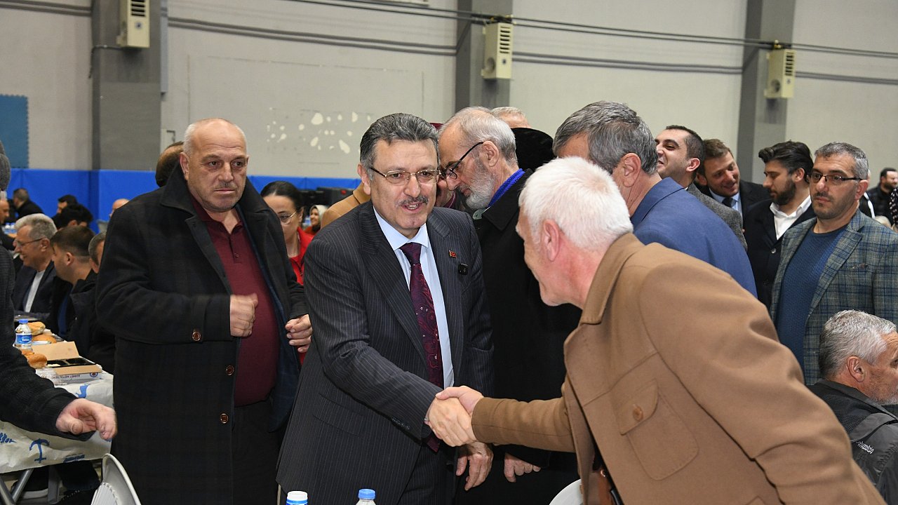 BAŞKAN GENÇ: “OF İÇİN VERDİĞİMİZ SÖZLERİ BİR BİR YERİNE GETİRİYORUZ”